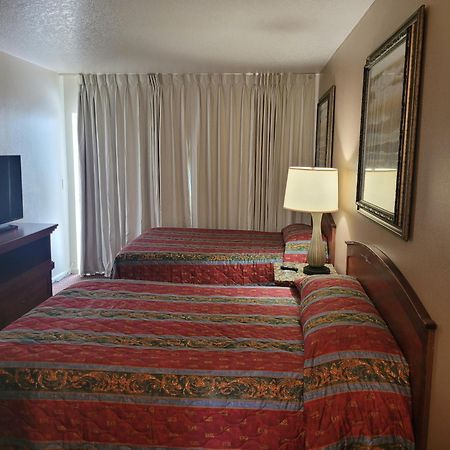 Queens Lodge Motel West Palm Beach Bagian luar foto