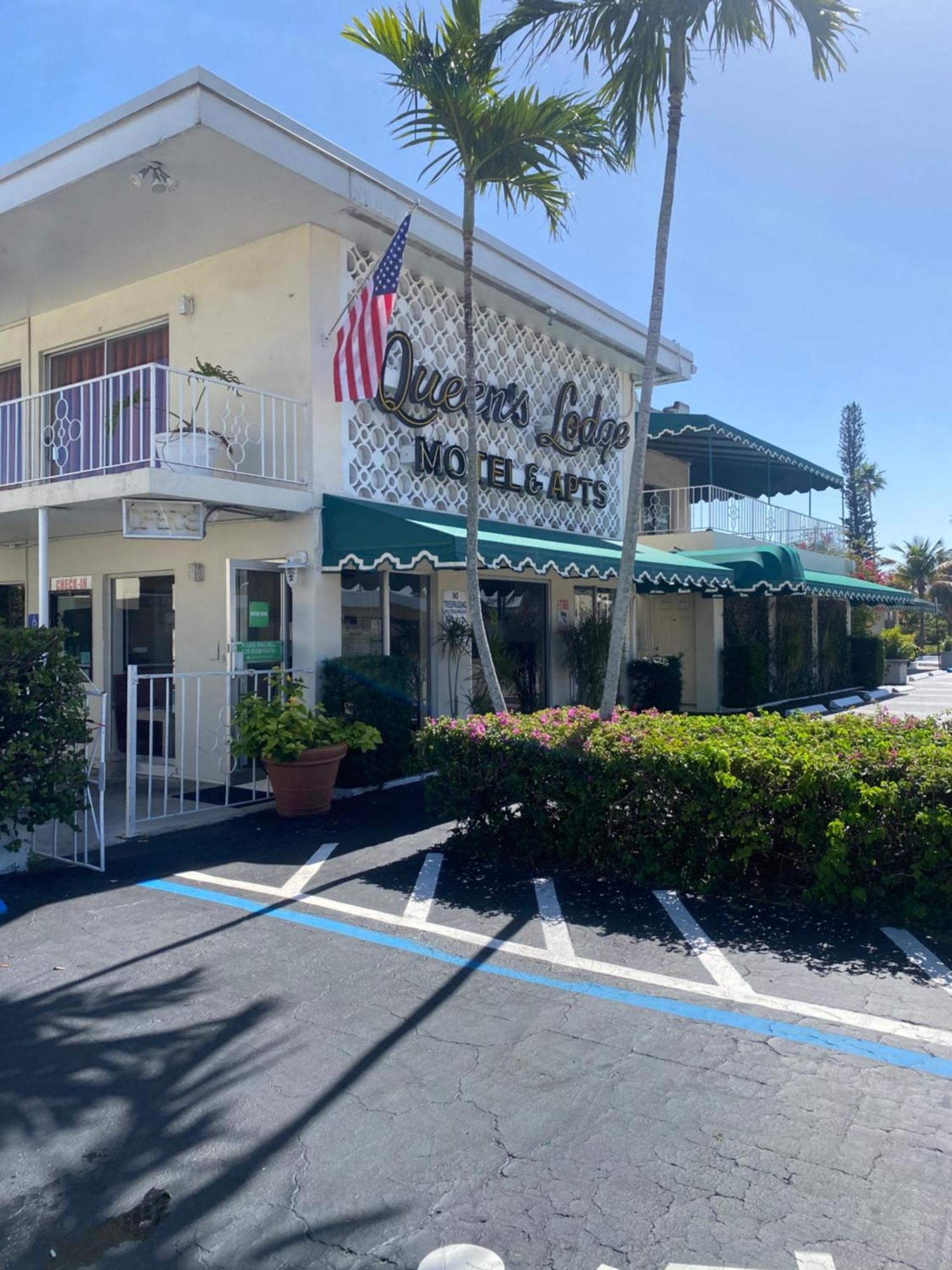 Queens Lodge Motel West Palm Beach Bagian luar foto